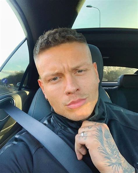 alex bowen naked|Alex Bowen’s Nude Photo Leak Didn’t Bother The ‘Love Island’。